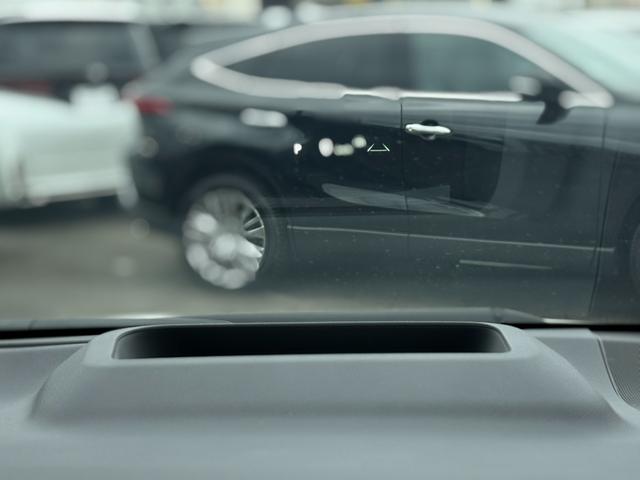 ヴェルファイアハイブリッド Ｚ　プレミア　１３．２型後席モニター　寒冷地　ＨＵＤ　デジタルインナーミラー　左右独立ムーンルーフ　パノラミックビューモニター　ブラインドスポットモニター　トヨタチームメイト　アドバンストパーク　スペアタイヤ（6枚目）