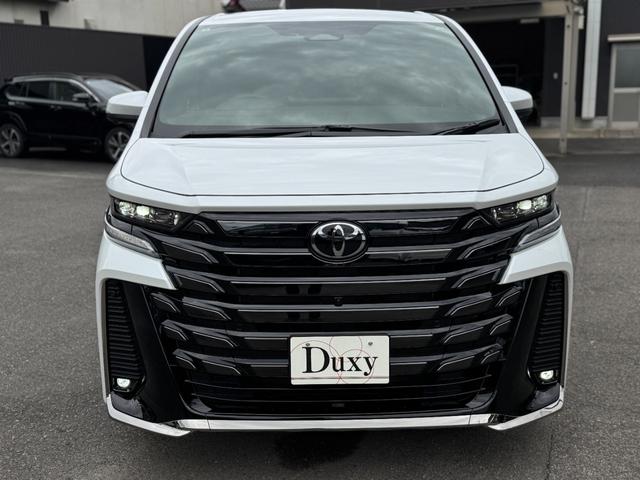 ヴェルファイアハイブリッド Ｚ　プレミア　１３．２型後席モニター　寒冷地　ＨＵＤ　デジタルインナーミラー　左右独立ムーンルーフ　パノラミックビューモニター　ブラインドスポットモニター　トヨタチームメイト　アドバンストパーク　スペアタイヤ（7枚目）