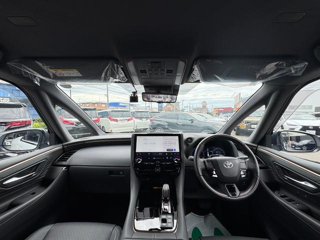 ヴェルファイアハイブリッド Ｚ　プレミア　１３．２型後席モニター　寒冷地　ＨＵＤ　デジタルインナーミラー　左右独立ムーンルーフ　パノラミックビューモニター　ブラインドスポットモニター　トヨタチームメイト　アドバンストパーク　スペアタイヤ（27枚目）