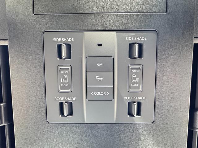 ヴェルファイアハイブリッド Ｚ　プレミア　１３．２型後席モニター　寒冷地　ＨＵＤ　デジタルインナーミラー　左右独立ムーンルーフ　パノラミックビューモニター　ブラインドスポットモニター　トヨタチームメイト　アドバンストパーク　スペアタイヤ（70枚目）