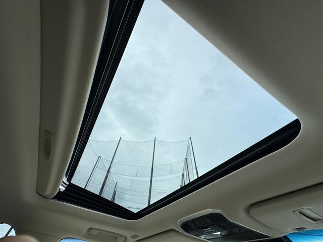 ランドクルーザー ＺＸ　モデリスタエアロ　リアエンターテイメントシステム　リアデフロック　クールボックス　マルチテレインモニター　空気圧センサー　寒冷地仕様　サンルーフ　ルーフレール　パノラミックビューモニター　ＨＵＤ（5枚目）