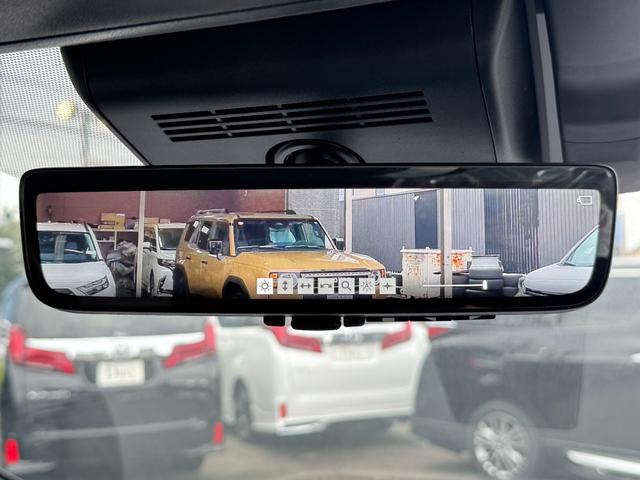 【デジタルミラー】デジタルインナーミラーを装備しております！！後方の視界が広がり安全性が向上しております！！！夜間でも、しっかりと映像が見られるようになっておりますので、重宝される装備の一つですね！！