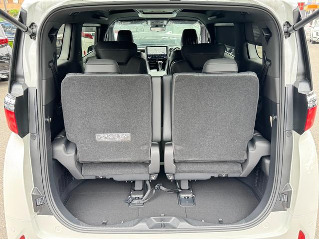 【トランクルーム】大きな荷物も積み込み可能な、トランクルームです！オプションにて、トランクマットなどもご用意しております！お気軽にご相談くださいませ！！ご来店時には、お電話にて、ご予約くださいませ！！