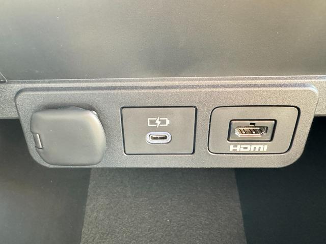 アルファードハイブリッド Ｚ　１３．２型後席モニター　ＨＵＤ　デジタルインナーミラー　寒冷地仕様　トヨタチームメイト　パノラミックビューモニター　アドバンストパーク　ブラインドスポットモニター　純正ナビ　ドライブレコーダー　ＥＴＣ（58枚目）