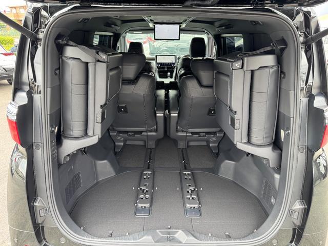 アルファードハイブリッド エグゼクティブラウンジ　モデリスタエアロ　１４型後席モニター　ユニバーサルステップ　左右独立ムーンルーフ　パノラミックビューモニター　デジタルインナーミラー　アドバンストパーク　レーダー探知機　ブラインドスポットモニター（78枚目）