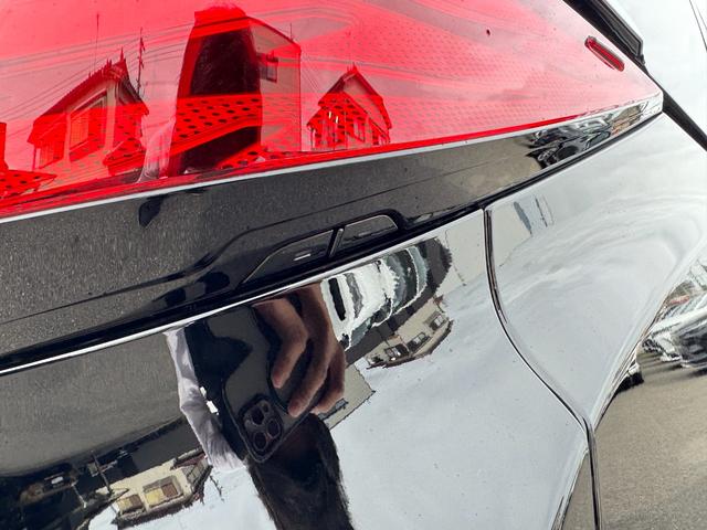 アルファードハイブリッド Ｚ　モデリスタエアロ　１３．２型有機ＥＬ後席モニター　トヨタチームメイト　左右独立ムーンルーフ　デジタルインナーミラ　ワイヤレス充電　スペアタイヤ　全方位カメラ　純正１４型ナビ　フルセグＴＶ　ＨＵＤ（74枚目）