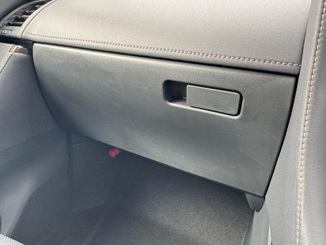 アルファードハイブリッド Ｚ　１３．２型後席モニター　デジタルインナーミラー　左右独立ムーンルーフ　パノラミックビューモニター　ブラインドスポットモニター　トヨタチームメイト　アドバンストパーク　ドライブレコーダー　フルセグＴＶ（60枚目）