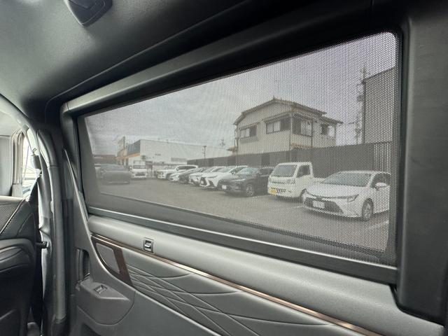 アルファードハイブリッド Ｚ　１３．２型後席モニター　デジタルインナーミラー　左右独立ムーンルーフ　パノラミックビューモニター　ブラインドスポットモニター　トヨタチームメイト　アドバンストパーク　ドライブレコーダー　フルセグＴＶ（68枚目）