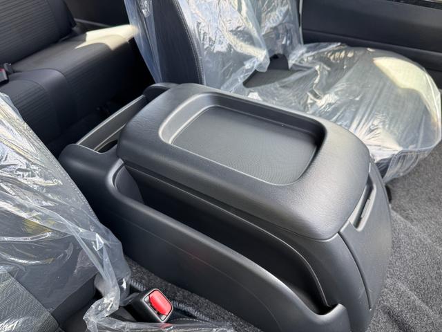 ハイエースバン ロングスーパーGL ダークプライムS 純正アルミホール パノラミックビューモニターカメラ デジタルインナーミラー フロントドアスカフプレート LEDヘッド 両側電動パワースライド アクセサリーコンセント フェンダーミラー 特別仕様車(44枚目)