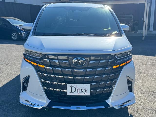 アルファード Ｚ　モデリスタエアロ　１３．２型有機ＥＬ後席モニター　ユニバーサルステップ　デジタルインナーミラー　左右独立ムーンルーフ　パノラミックビューモニター　ブラインドスポットモニター　ドライブレコーダー　ＡＨＳ（11枚目）