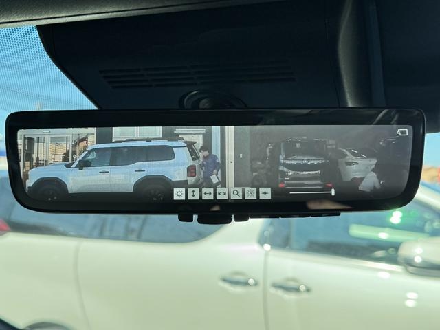 アルファード Ｚ　モデリスタエアロ　１３．２型有機ＥＬ後席モニター　ユニバーサルステップ　デジタルインナーミラー　左右独立ムーンルーフ　パノラミックビューモニター　ブラインドスポットモニター　ドライブレコーダー　ＡＨＳ（40枚目）