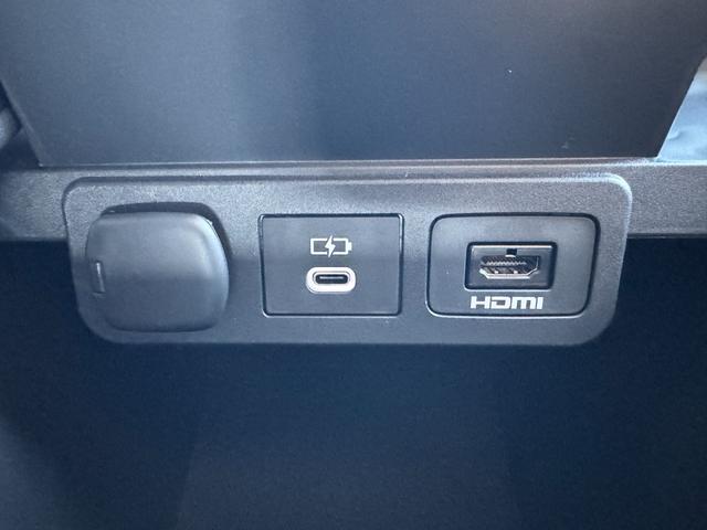 アルファード Ｚ　モデリスタエアロ　１３．２型有機ＥＬ後席モニター　ユニバーサルステップ　デジタルインナーミラー　左右独立ムーンルーフ　パノラミックビューモニター　ブラインドスポットモニター　ドライブレコーダー　ＡＨＳ（54枚目）