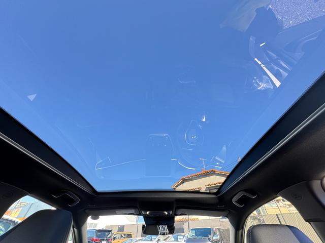 カローラクロス ハイブリッド　Ｚ　改後　パノラマルーフ　寒冷地仕様　パノラミックビューモニター　ブラインドスポットモニター　アドバンストパーク　ステアリングヒーター　１０．５インチディスプレイナビ　フルセグＴＶ　ドライブレコーダー（32枚目）