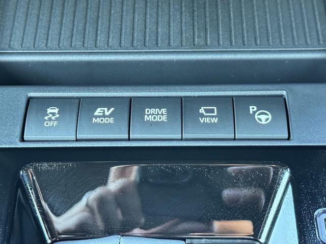 カローラクロス ハイブリッド　Ｚ　改後　パノラマルーフ　寒冷地仕様　パノラミックビューモニター　ブラインドスポットモニター　アドバンストパーク　ステアリングヒーター　１０．５インチディスプレイナビ　フルセグＴＶ　ドライブレコーダー（42枚目）