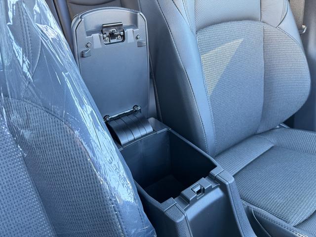 カローラクロス ハイブリッド　Ｚ　改後　パノラマルーフ　寒冷地仕様　パノラミックビューモニター　ブラインドスポットモニター　アドバンストパーク　ステアリングヒーター　１０．５インチディスプレイナビ　フルセグＴＶ　ドライブレコーダー（47枚目）