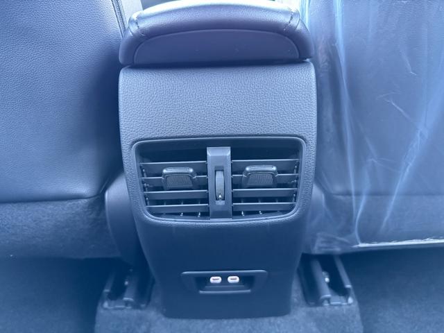 カローラクロス ハイブリッド　Ｚ　改後　パノラマルーフ　寒冷地仕様　パノラミックビューモニター　ブラインドスポットモニター　アドバンストパーク　ステアリングヒーター　１０．５インチディスプレイナビ　フルセグＴＶ　ドライブレコーダー（63枚目）