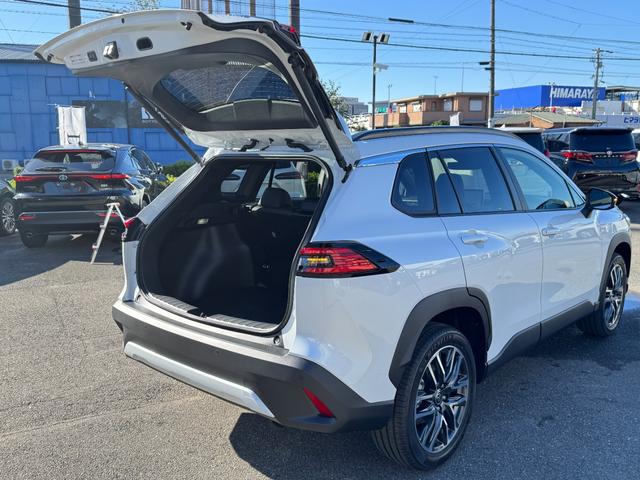 カローラクロス ハイブリッド　Ｚ　改後　パノラマルーフ　寒冷地仕様　パノラミックビューモニター　ブラインドスポットモニター　アドバンストパーク　ステアリングヒーター　１０．５インチディスプレイナビ　フルセグＴＶ　ドライブレコーダー（68枚目）