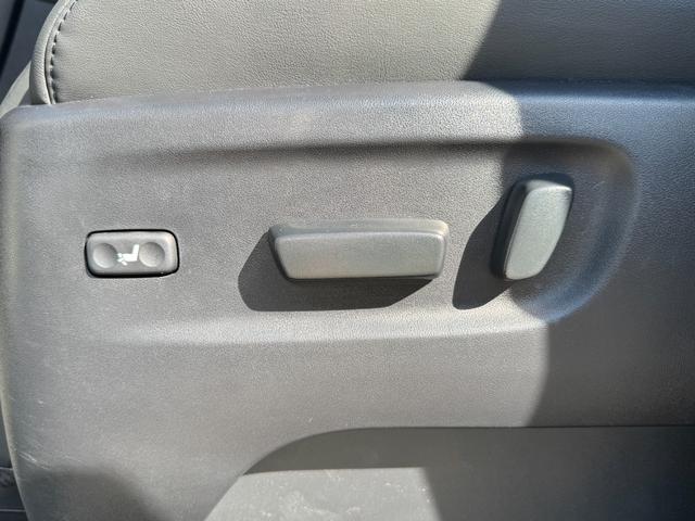 アルファード 2.5S Cパッケージ モデリスタエアロ 後席モニター サンルーフ デジタルインナーミラー 純正ディスプレイオーディオナビ フルセグTV CD/DVD ブラインドスポットモニター バックモニター スペアタイヤ シートヒーター(35枚目)