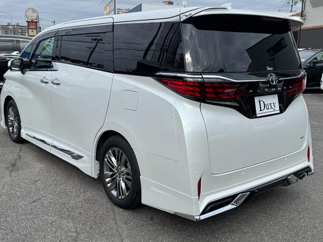 アルファードハイブリッド Ｚ　１３．２型後席モニター　デジタルインナーミラー　左右独立ムーンルーフ　パノラミックビューモニター　ブラインドスポットモニター　トヨタチームメイト　アドバンストパーク　ドライブレコーダー　フルセグＴＶ（15枚目）