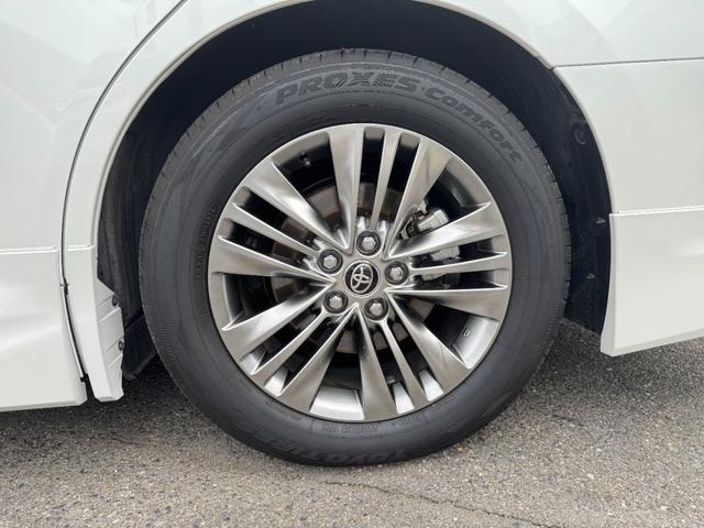 アルファードハイブリッド Ｚ　１３．２型後席モニター　デジタルインナーミラー　左右独立ムーンルーフ　パノラミックビューモニター　ブラインドスポットモニター　トヨタチームメイト　アドバンストパーク　ドライブレコーダー　フルセグＴＶ（27枚目）