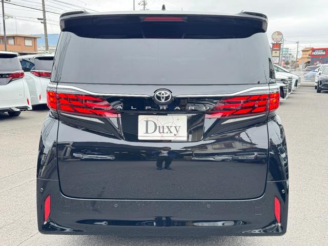 アルファードハイブリッド Ｚ　１３．２型後席モニター　左右独立ムーンルーフ　デジタルインナーミラー　スペアタイヤ　パノラミックビューモニター　アドバンストパーク　ヘッドアップディスプレイ　ブラインドスポットモニター　ＡＣ１００Ｖ（16枚目）