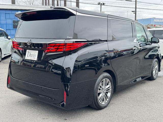 アルファードハイブリッド Ｚ　１３．２型後席モニター　左右独立ムーンルーフ　デジタルインナーミラー　スペアタイヤ　パノラミックビューモニター　アドバンストパーク　ヘッドアップディスプレイ　ブラインドスポットモニター　ＡＣ１００Ｖ（17枚目）