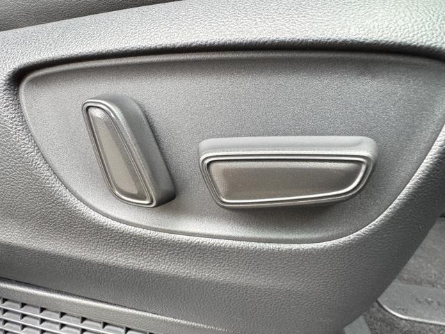 アルファードハイブリッド Ｚ　１３．２型後席モニター　左右独立ムーンルーフ　デジタルインナーミラー　スペアタイヤ　パノラミックビューモニター　アドバンストパーク　ヘッドアップディスプレイ　ブラインドスポットモニター　ＡＣ１００Ｖ（30枚目）