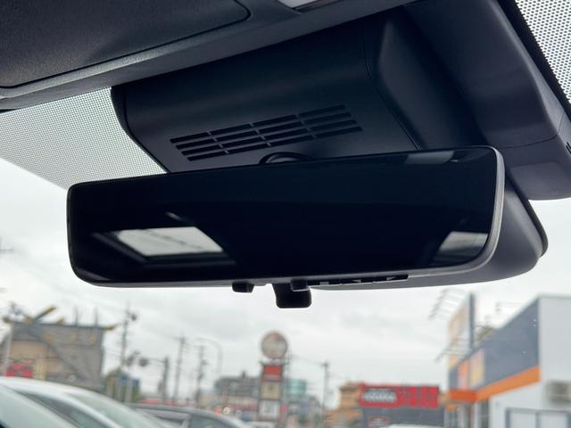 アルファードハイブリッド Ｚ　１３．２型後席モニター　左右独立ムーンルーフ　デジタルインナーミラー　スペアタイヤ　パノラミックビューモニター　アドバンストパーク　ヘッドアップディスプレイ　ブラインドスポットモニター　ＡＣ１００Ｖ（58枚目）