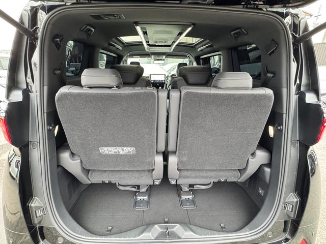 アルファードハイブリッド Ｚ　１３．２型後席モニター　左右独立ムーンルーフ　デジタルインナーミラー　スペアタイヤ　パノラミックビューモニター　アドバンストパーク　ヘッドアップディスプレイ　ブラインドスポットモニター　ＡＣ１００Ｖ（74枚目）