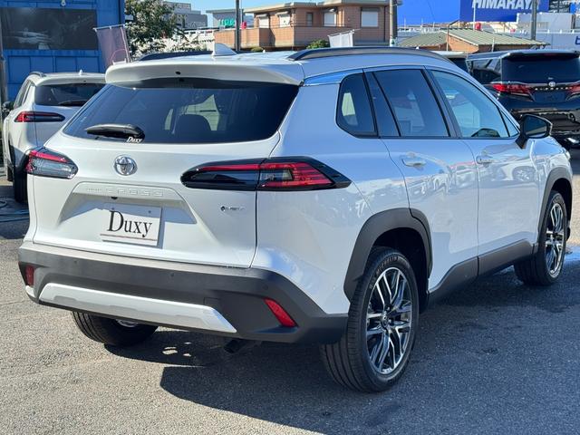 カローラクロス ハイブリッド　Ｚ　改後　パノラマルーフ　寒冷地仕様　パノラミックビューモニター　ブラインドスポットモニター　アドバンストパーク　ステアリングヒーター　１０．５インチディスプレイナビ　フルセグＴＶ　ドライブレコーダー（16枚目）