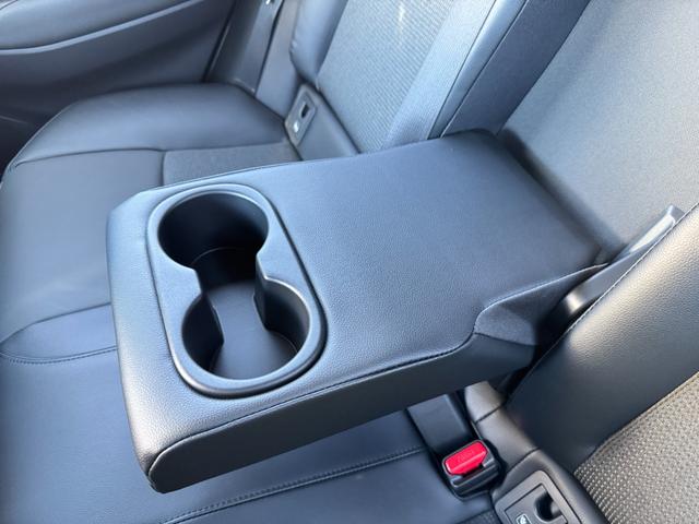 カローラクロス ハイブリッド　Ｚ　改後　パノラマルーフ　寒冷地仕様　パノラミックビューモニター　ブラインドスポットモニター　アドバンストパーク　ステアリングヒーター　１０．５インチディスプレイナビ　フルセグＴＶ　ドライブレコーダー（66枚目）