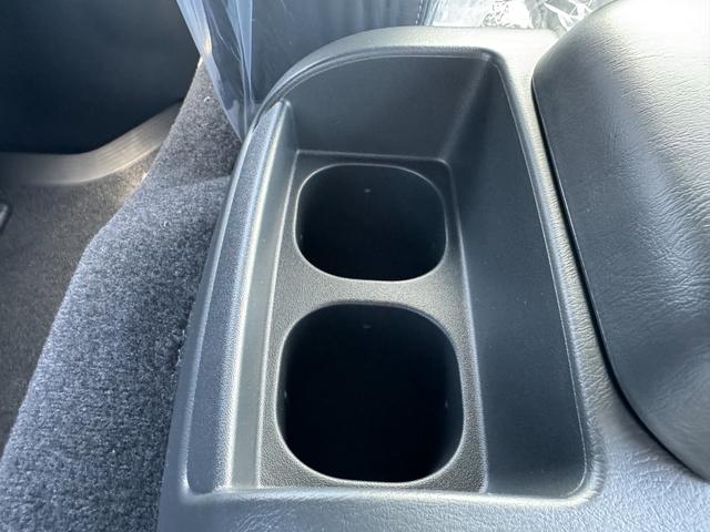 ハイエースバン ロングスーパーGL ダークプライムS 純正アルミホール パノラミックビューモニターカメラ デジタルインナーミラー フロントドアスカフプレート LEDヘッド 両側電動パワースライド アクセサリーコンセント フェンダーミラー 特別仕様車(46枚目)