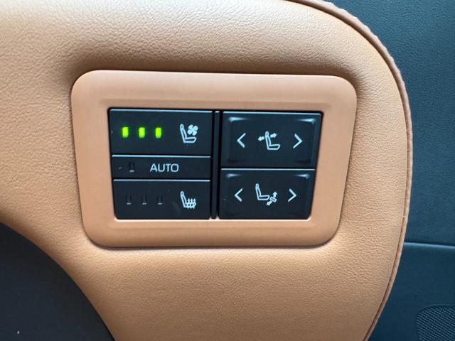 【シートヒーター＆ベンチレーション】寒い日はシートヒーターで座席を暖めてくれ、冬の朝もぽかぽか。暑い日はベンチレーションでシートを涼しく保ち、蒸し暑さを低減、季節を問わず、快適な座り心地を楽しめます。