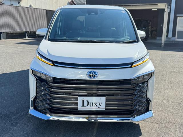 ヴォクシー ハイブリッドＳ－Ｚ　【即納！快適利便パッケージＨｉ】パノラミックビューモニター　アドバンストパーク　三眼ＬＥＤヘッドライト　パワーバックドア　ＣＤ／ＤＶＤデッキ　フルセグＴＶ　１０．５ＤＡＰｌｕｓ　ＨＤＭＩ　シートヒータ（11枚目）