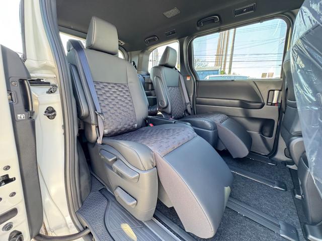 ヴォクシー ハイブリッドＳ－Ｚ　【即納！快適利便パッケージＨｉ】パノラミックビューモニター　アドバンストパーク　三眼ＬＥＤヘッドライト　パワーバックドア　ＣＤ／ＤＶＤデッキ　フルセグＴＶ　１０．５ＤＡＰｌｕｓ　ＨＤＭＩ　シートヒータ（65枚目）