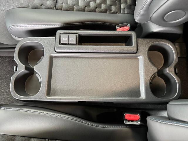 ヴォクシー ハイブリッドS-Z カイテキ利便パッケージ 改後 デジタルインナーミラー ヘッドアップディスプレイ トヨタチームメイト 10.5インチDA 三眼LEDヘッドライト パノラミックビューモニター ブラインドスポットモニター(56枚目)