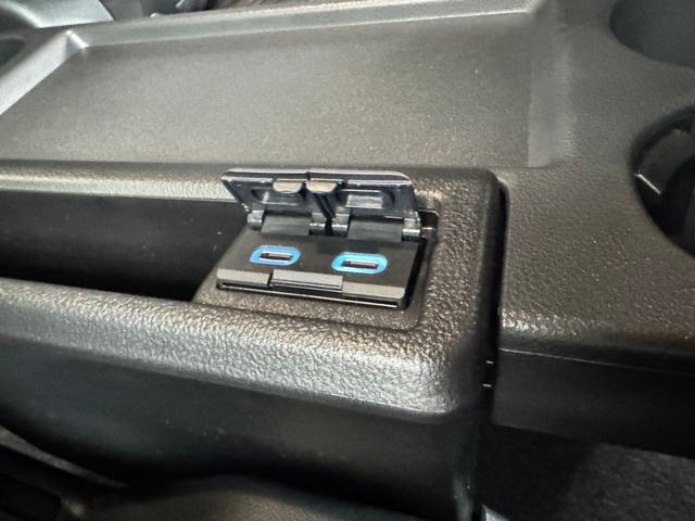 ヴォクシー ハイブリッドS-Z カイテキ利便パッケージ 改後 デジタルインナーミラー ヘッドアップディスプレイ トヨタチームメイト 10.5インチDA 三眼LEDヘッドライト パノラミックビューモニター ブラインドスポットモニター(57枚目)