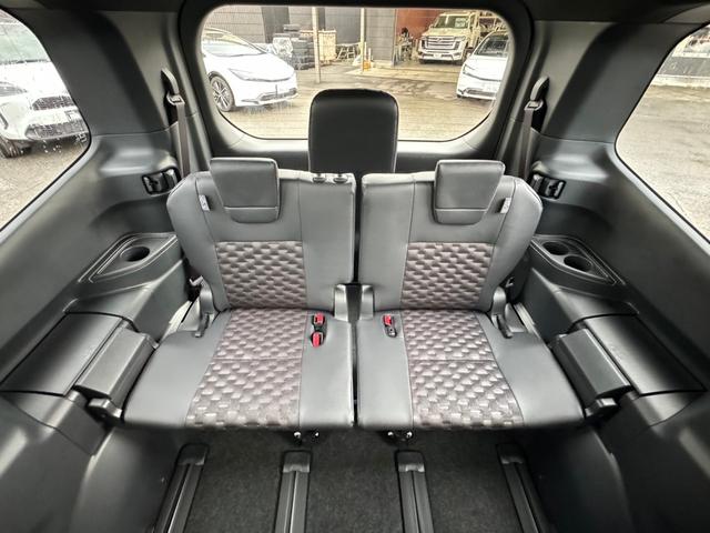 ヴォクシー ハイブリッドS-Z カイテキ利便パッケージ 改後 デジタルインナーミラー ヘッドアップディスプレイ トヨタチームメイト 10.5インチDA 三眼LEDヘッドライト パノラミックビューモニター ブラインドスポットモニター(61枚目)