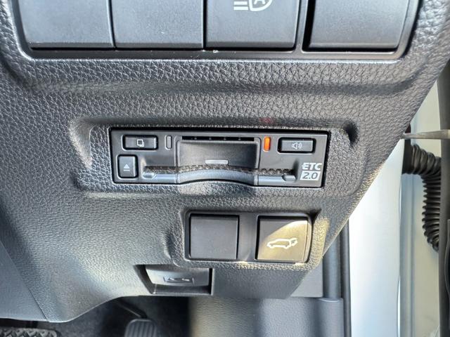 カローラクロス ハイブリッド Z パノラマルーフ パノラミックビューモニター パワーバックドア トヨタチームメイト アドバンストパーク ブラインドスポットモニター アダクティブハイビーム スペアタイヤ ドライブレコーダー シートヒータ(59枚目)