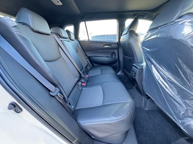 カローラクロス ハイブリッド Z パノラマルーフ パノラミックビューモニター パワーバックドア トヨタチームメイト アドバンストパーク ブラインドスポットモニター アダクティブハイビーム スペアタイヤ ドライブレコーダー シートヒータ(63枚目)