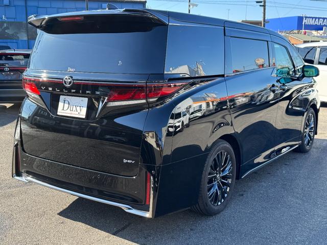 ヴェルファイアハイブリッド Ｚ　プレミア　１３．２型後席モニター　ユニバーサルステップ　左右独立ムーンルーフ　パノラミックビューモニター　トヨタチームメイト　アドバンストパーク　ブラインドスポットモニター　１４インチナビ　　８ｃｈスピーカー（18枚目）