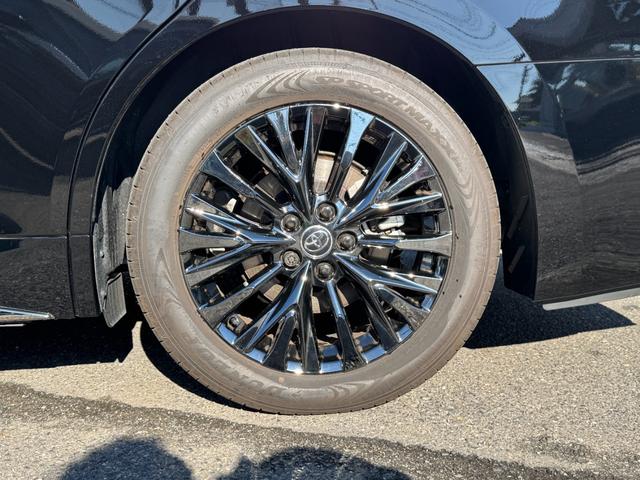 ヴェルファイアハイブリッド Ｚ　プレミア　１３．２型後席モニター　ユニバーサルステップ　左右独立ムーンルーフ　パノラミックビューモニター　トヨタチームメイト　アドバンストパーク　ブラインドスポットモニター　１４インチナビ　　８ｃｈスピーカー（29枚目）