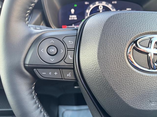 カローラクロス ＧＲスポーツ　登録済未使用車　電動リアゲート　パノラマルーフ　アダプティブハイビーム　ＧＲ専用レッドキャリパー　パノラミックビューモニター　ＢＳＭ　ハンドルヒーター　ナノイーＸ　　アルミペダル　純正１９ＡＷ（41枚目）