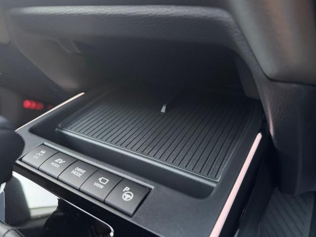 カローラクロス ＧＲスポーツ　登録済未使用車　電動リアゲート　パノラマルーフ　アダプティブハイビーム　ＧＲ専用レッドキャリパー　パノラミックビューモニター　ＢＳＭ　ハンドルヒーター　ナノイーＸ　　アルミペダル　純正１９ＡＷ（50枚目）