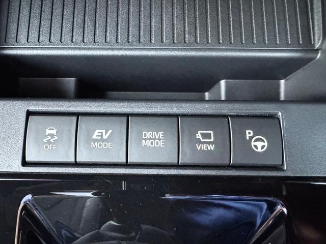 カローラクロス ＧＲスポーツ　登録済未使用車　電動リアゲート　パノラマルーフ　アダプティブハイビーム　ＧＲ専用レッドキャリパー　パノラミックビューモニター　ＢＳＭ　ハンドルヒーター　ナノイーＸ　　アルミペダル　純正１９ＡＷ（51枚目）