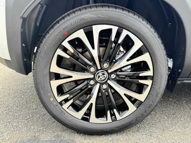 ヤリスクロス ハイブリッドＺ　パノラミックビューモニター　トヨタチームメイト　アドバンストパーク　純正ディスプレイオーディオ　フルセグＴＶ　ＥＴＣ２．０　ブラインドスポットモニター　ハンズフリーパワーバックドア　ＬＥＤヘッドライト（23枚目）