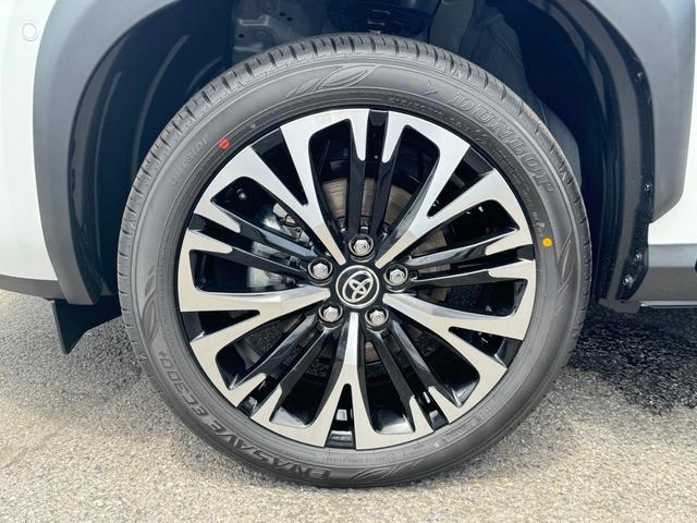 ヤリスクロス ハイブリッドＺ　パノラミックビューモニター　トヨタチームメイト　アドバンストパーク　純正ディスプレイオーディオ　フルセグＴＶ　ＥＴＣ２．０　ブラインドスポットモニター　ハンズフリーパワーバックドア　ＬＥＤヘッドライト（25枚目）