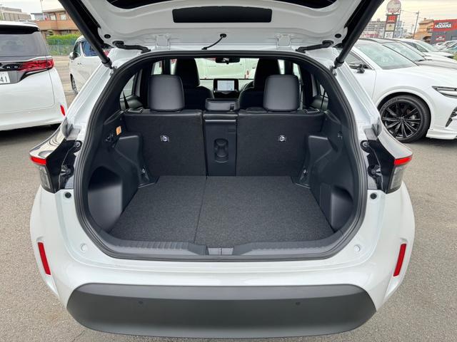 ヤリスクロス ハイブリッドＺ　パノラミックビューモニター　トヨタチームメイト　アドバンストパーク　純正ディスプレイオーディオ　フルセグＴＶ　ＥＴＣ２．０　ブラインドスポットモニター　ハンズフリーパワーバックドア　ＬＥＤヘッドライト（56枚目）