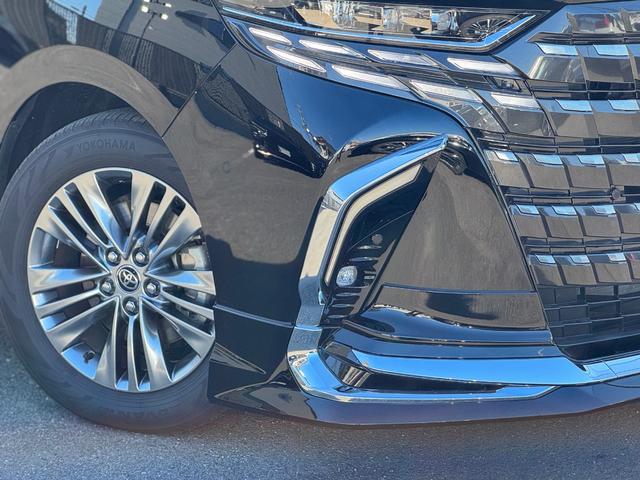 アルファードハイブリッド Ｚ　モデリスタエアロ　１３．２型有機ＥＬ後席モニター　シグネチャーイルミ　トヨタチームメイト　デジタルインナーミラー　アドバンストパーク　パノラミックビューモニター　ワイヤレス充電　ＨＵＤ　ＢＳＭ　ＥＴＣ（7枚目）