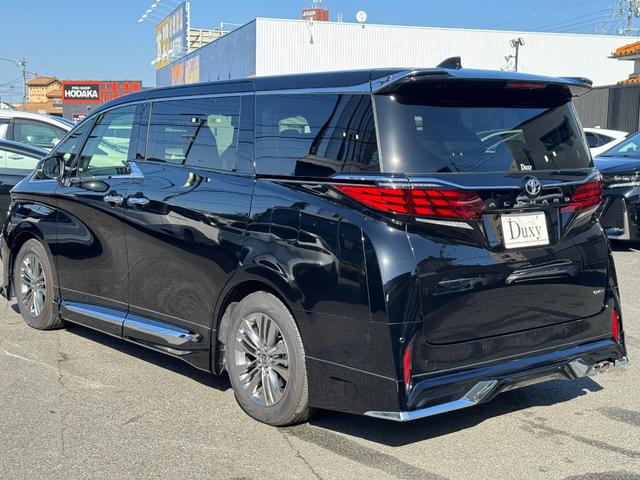 アルファードハイブリッド Ｚ　モデリスタエアロ　１３．２型有機ＥＬ後席モニター　シグネチャーイルミ　トヨタチームメイト　デジタルインナーミラー　アドバンストパーク　パノラミックビューモニター　ワイヤレス充電　ＨＵＤ　ＢＳＭ　ＥＴＣ（16枚目）